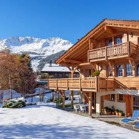 Chalet Vista Spacious 4-bedroom Retreat Chalet