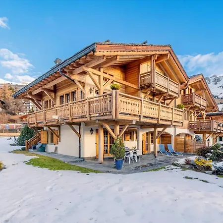 Chalet Vista Spacious 4-bedroom Retreat Chalet